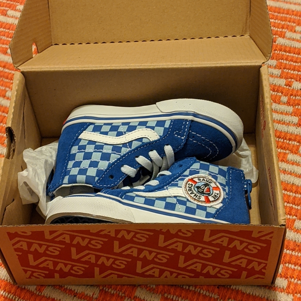 NWT VANS!!!